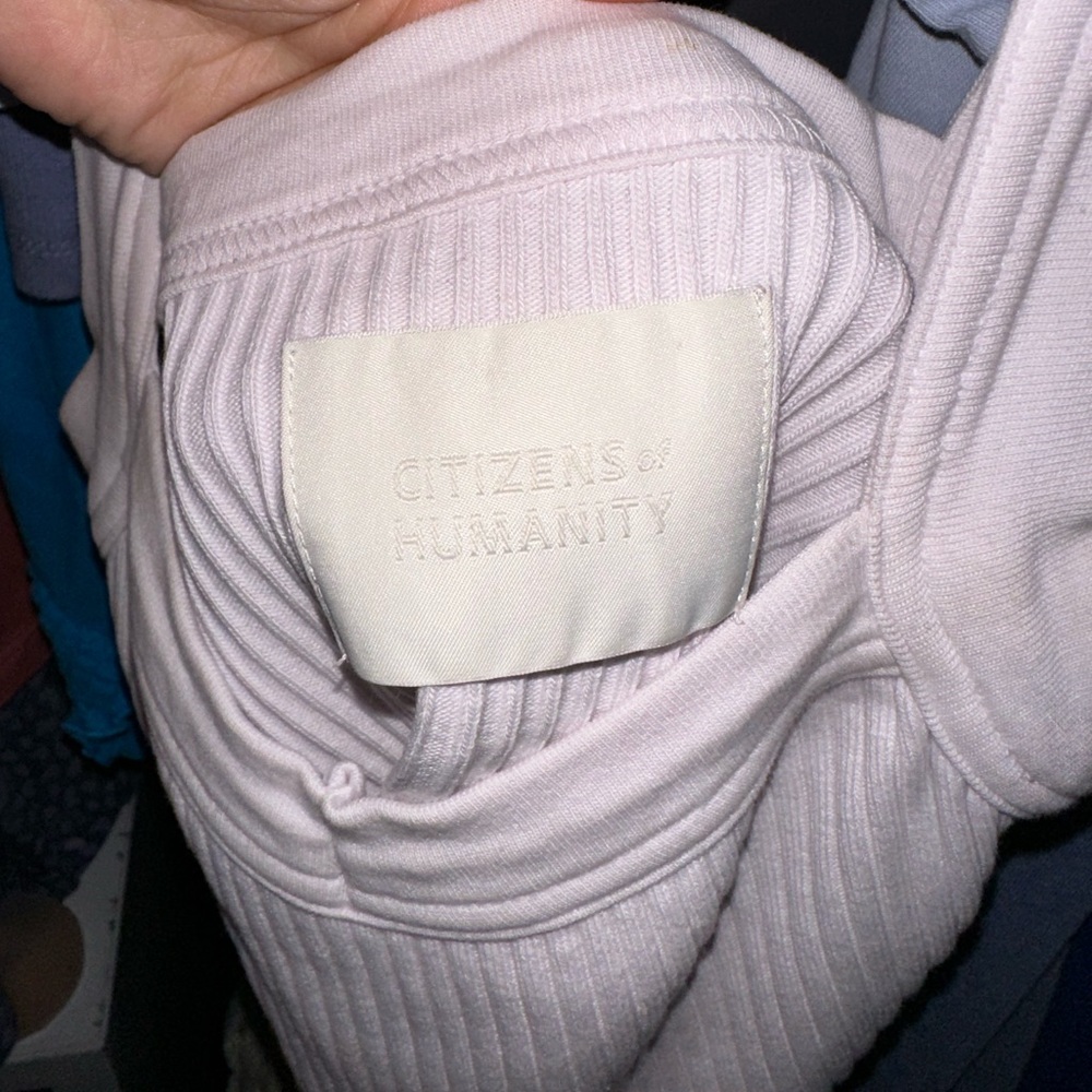 crop top - Picture 2 of 2